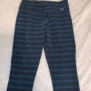 Nike Dri Fit crop leggings